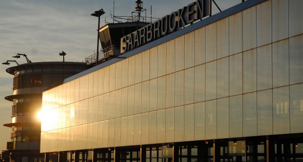 Flughafen Saarbrücken bei Luxemburger Touristik-Messe Vakanz
