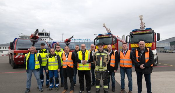 De nouveaux véhicules de pompiers pour l’aéroport de Saarbrücken